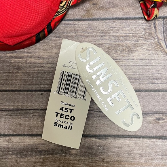 Sunsets Terra Cotta Tribal Print Bikini Top NWT Small Underwire Removable Pads - Picture 10 of 11